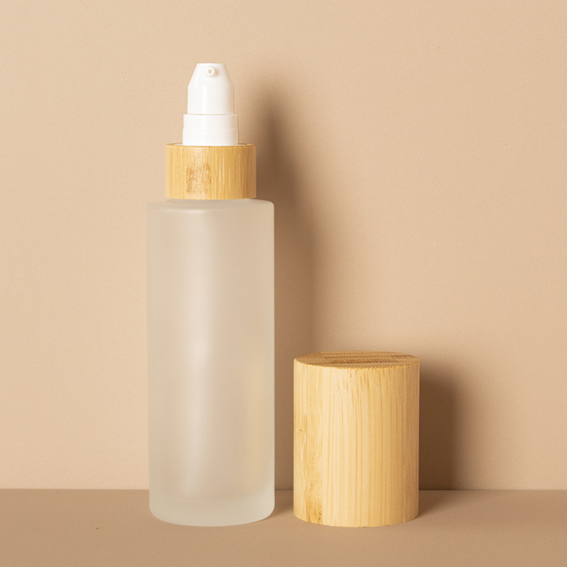 Frosted Medicamine Lotion Pump Fine Nebula et Lotion Vitri Spray Bottle Cum Bamboo Lignum Lid Frosted Medicamine Lotion Pump Fine Nebula et Lotion Vitri Spray Bottle Cum Bamboo Lignum Lid