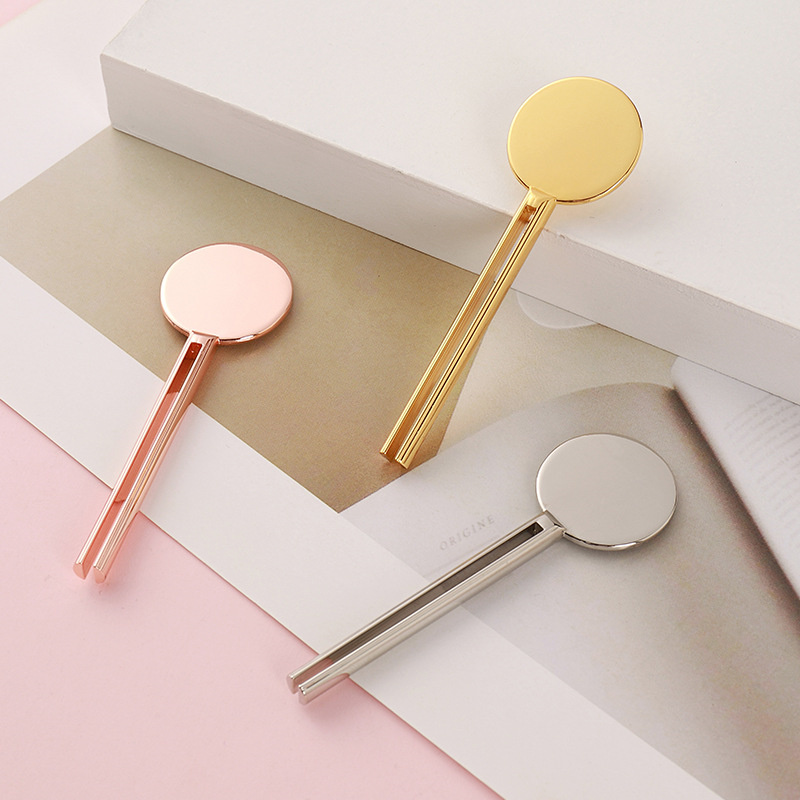 Medicamine Turn Key Figura Tube Wringer Rolling Toothpaste Tube Squeezer Key Cum Sta Dispensator Metal Tube Squeezer